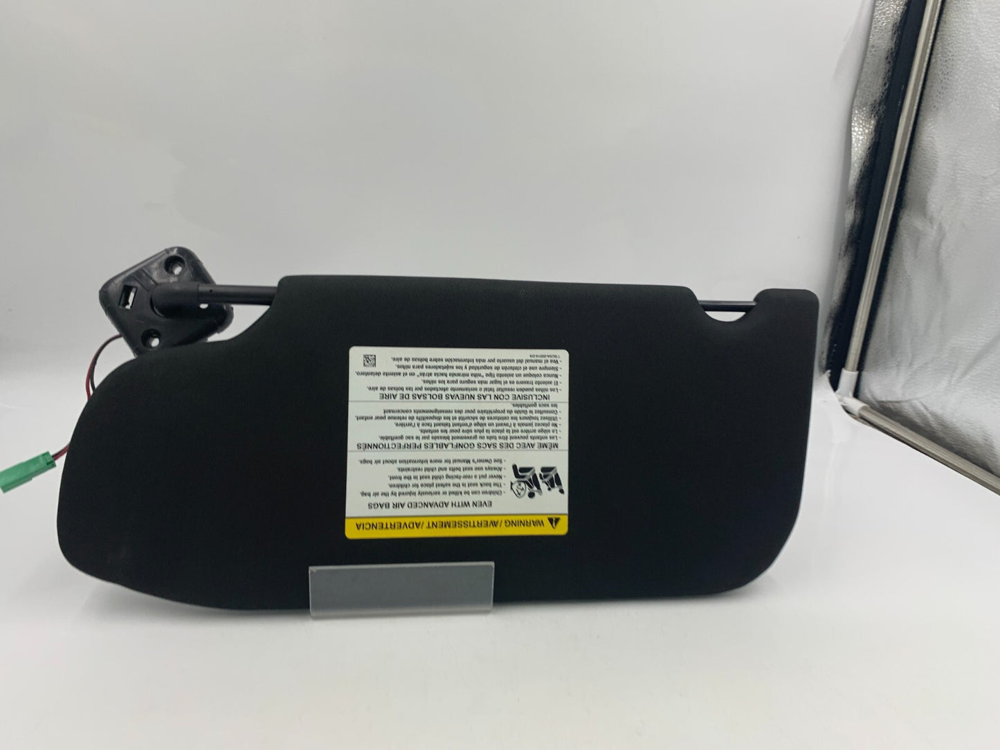 2010-2016 Ford Taurus Passenger Sunvisor Black Illuminated OEM A03B16026