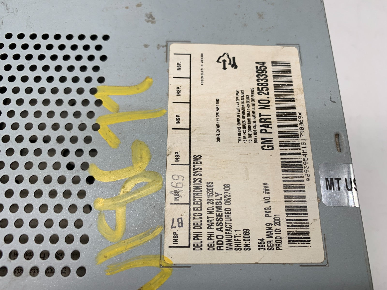 2009 Saturn Aura AM FM Radio CD Player Receiver OEM A04B15007