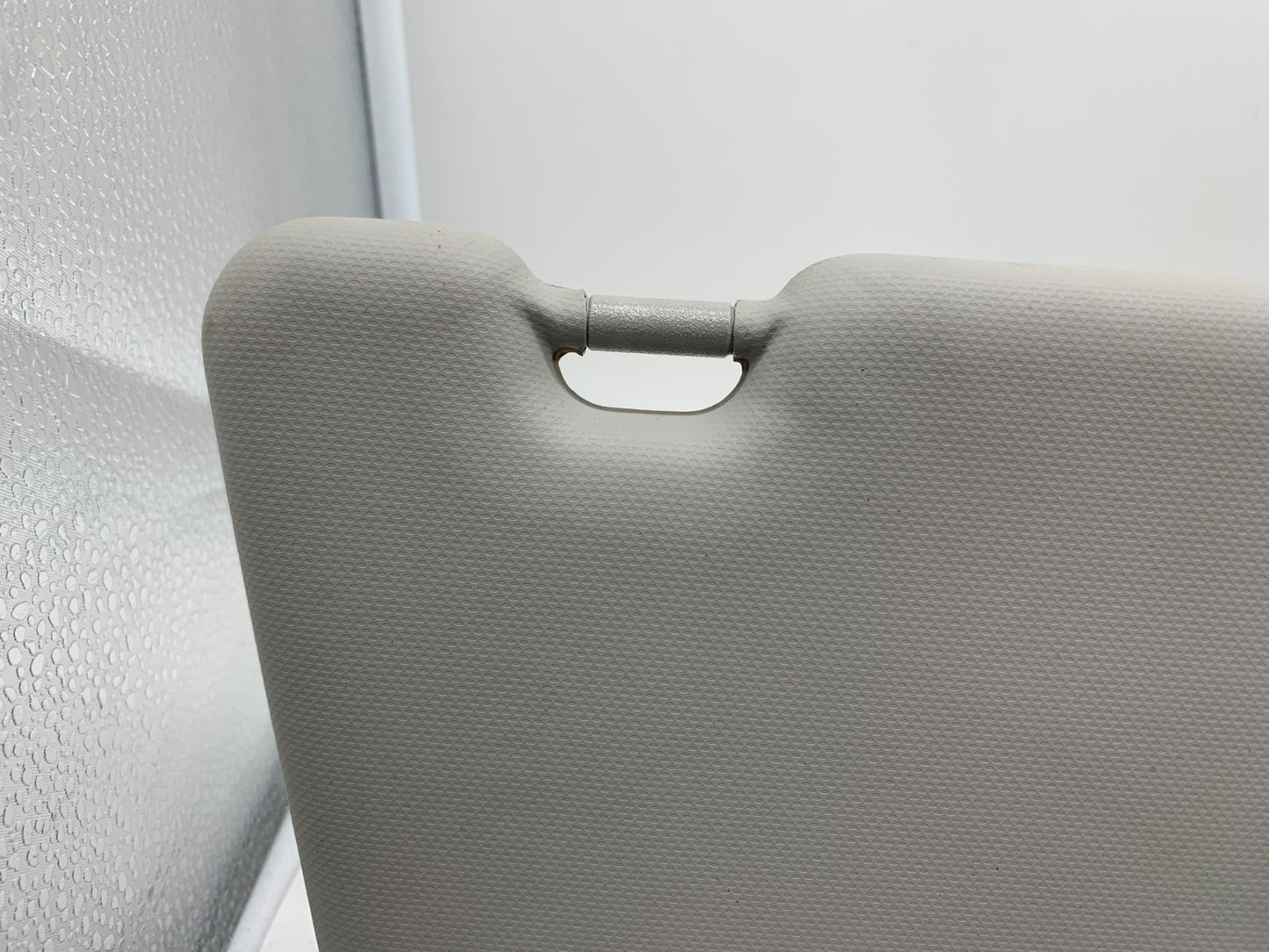 2020-2021 Kia Soul Passenger Sun Visor Gray Illuminated OEM A04B15002