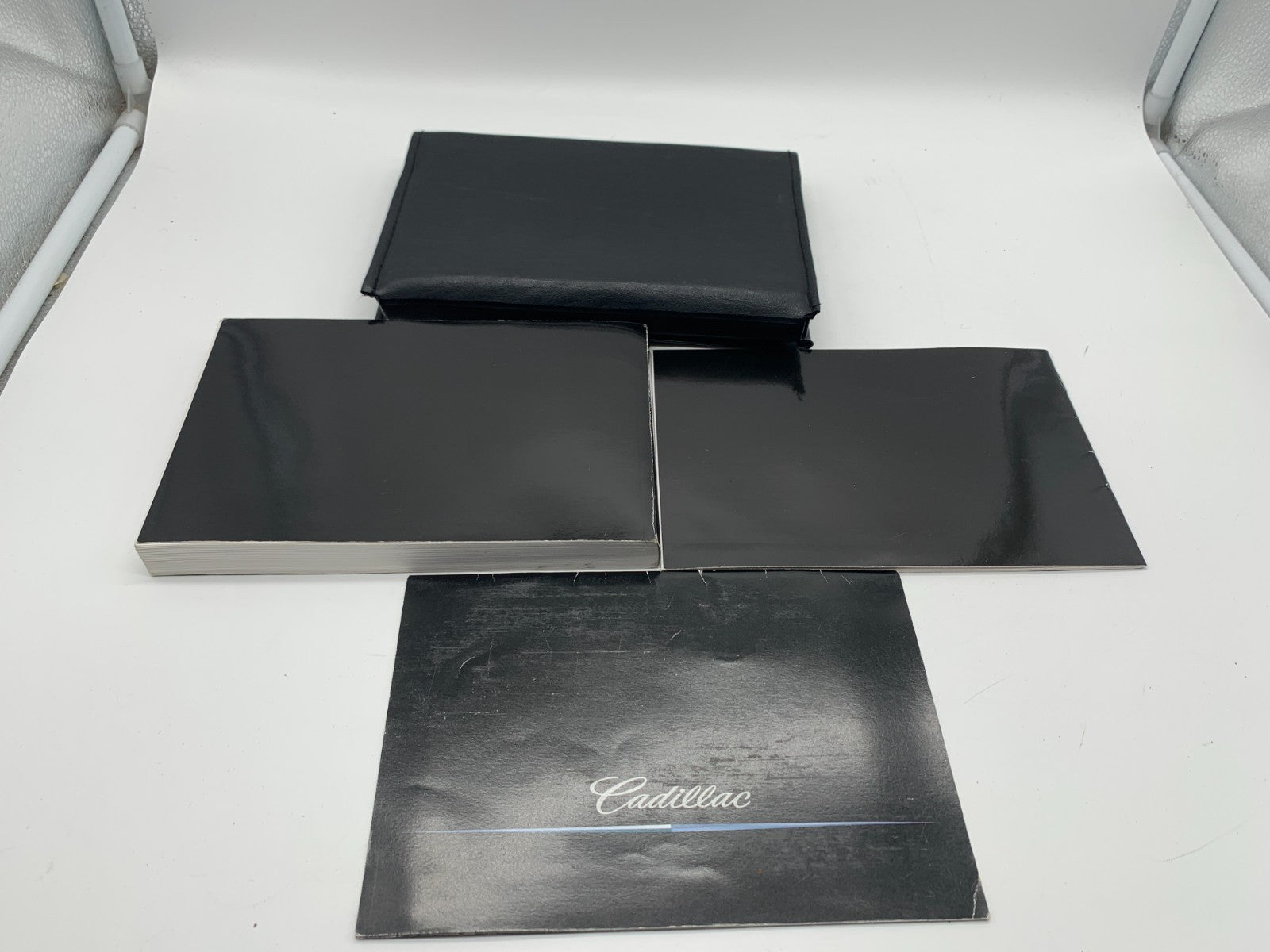 2005 Cadillac SRX Owners Manual Set with Case OEM A01B05018