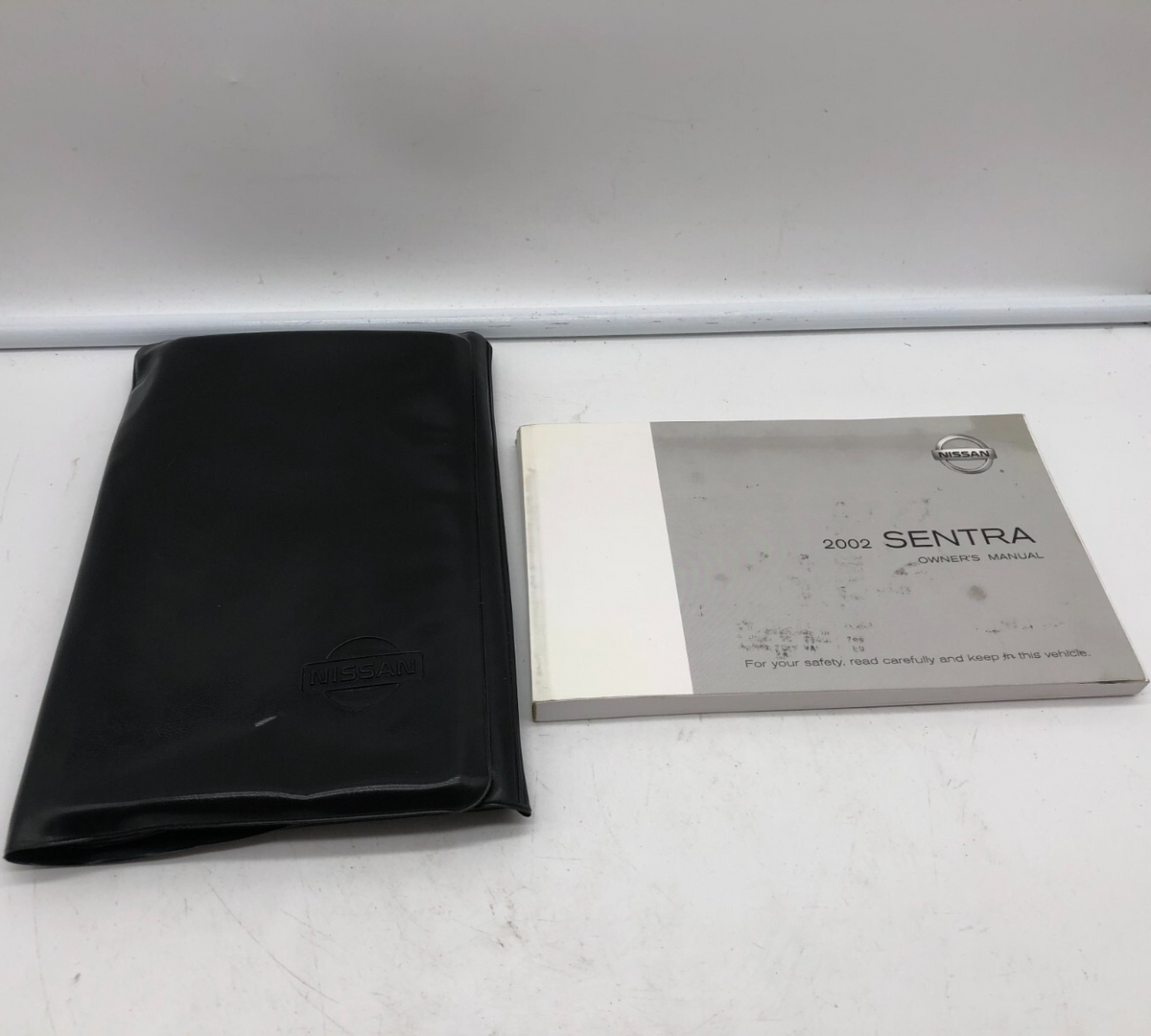 2002 Nissan Sentra Owners Manual with Case OEM R01B51003