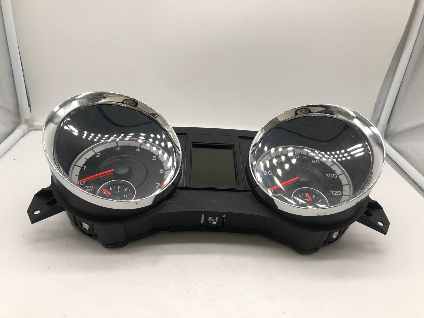 2014 Dodge Caravan Speedometer Cluster Instrument 144,455 Miles OEM A03B26005