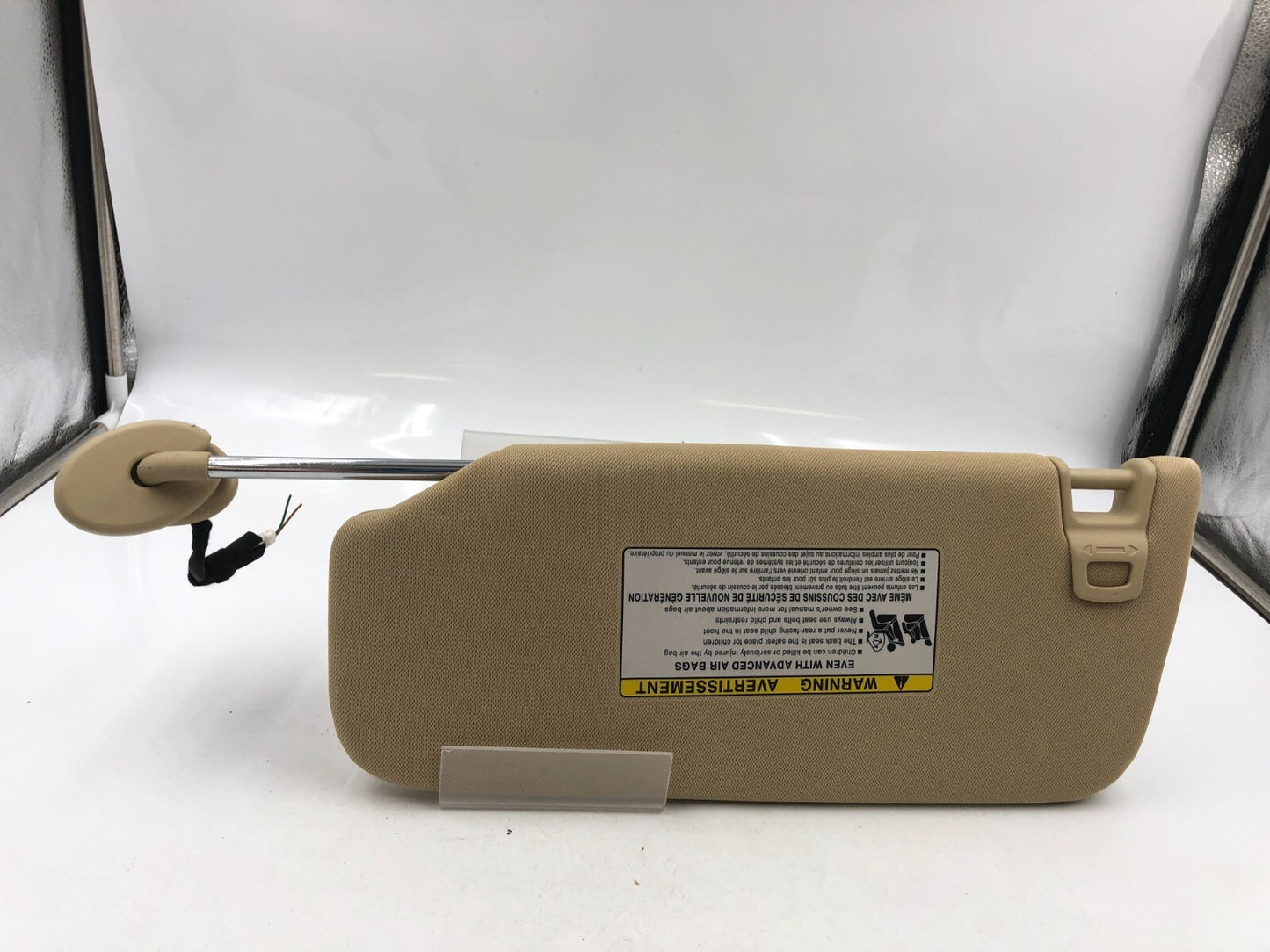 2013-2016 Toyota Avalon Passenger Sunvisor Sun Visor Beige Illuminated D03B21003