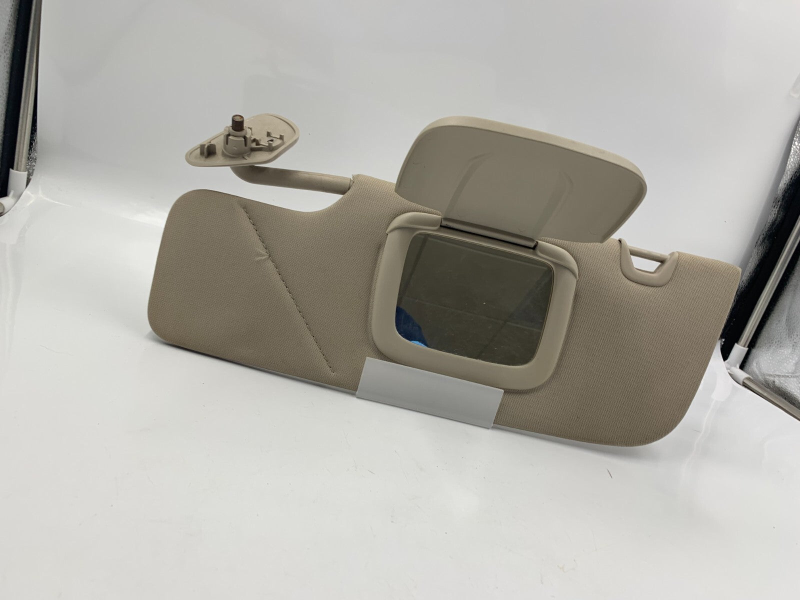2005-2011 Ford Mustang Driver Sun Visor Gray OEM C01B14011