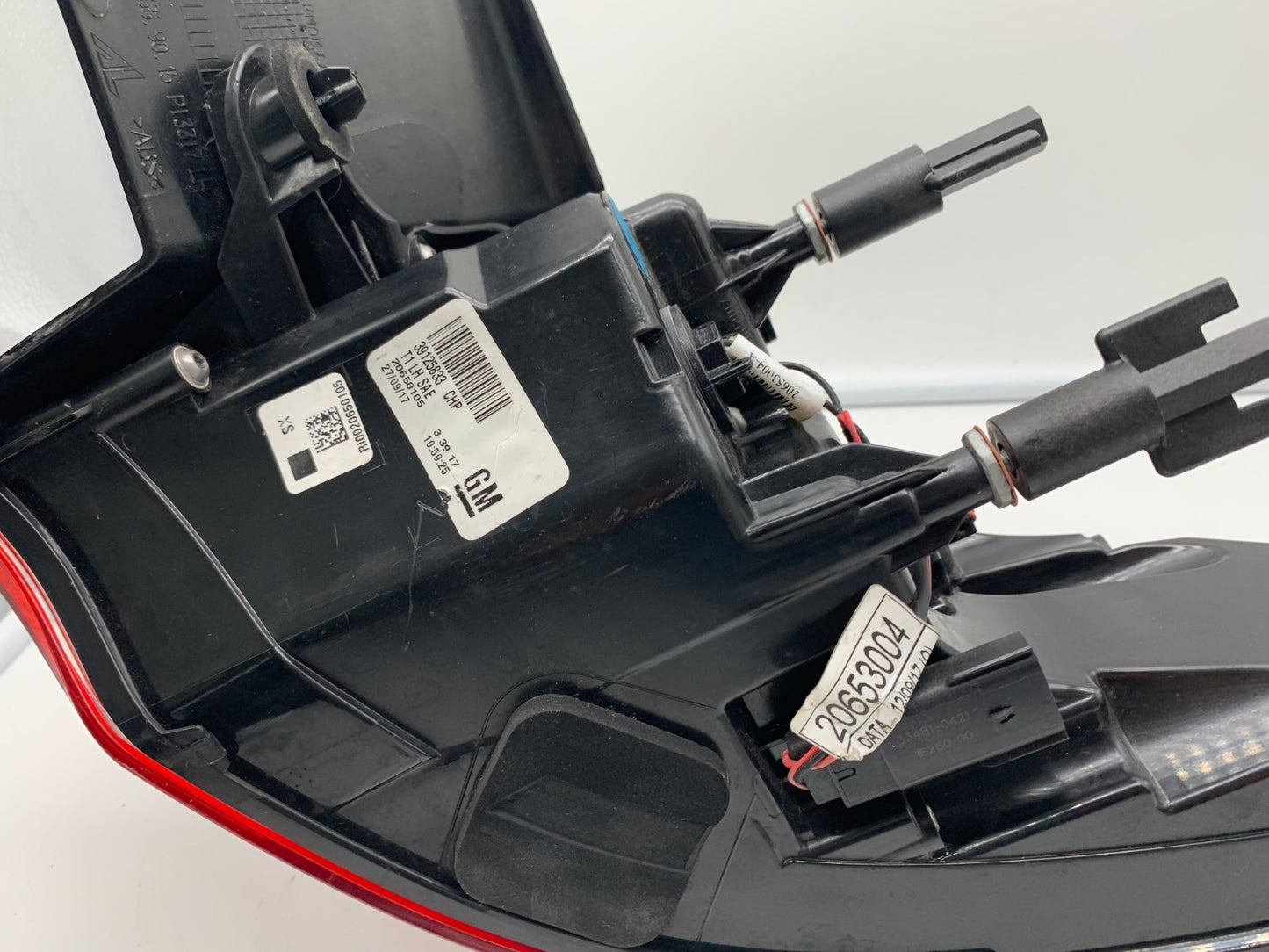 2018-2020 Buick Regal Driver Side Tail Light Taillight OEM A01B52087