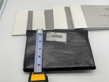2005 Nissan Altima Owners Manual Set with Case OEM A01B47004