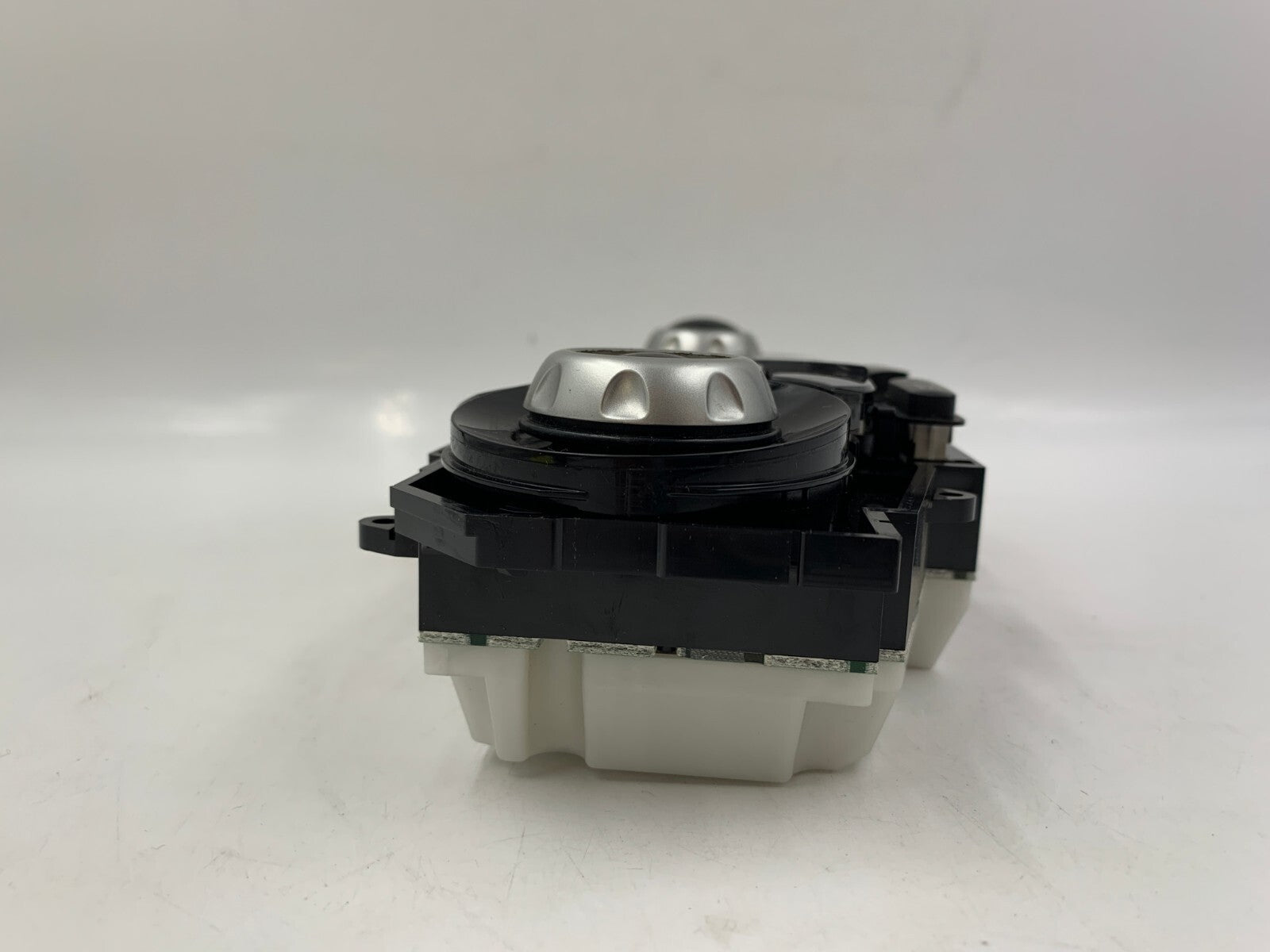 2011-2017 Nissan Juke AC Heater Climate Control Unit OEM A01B12027