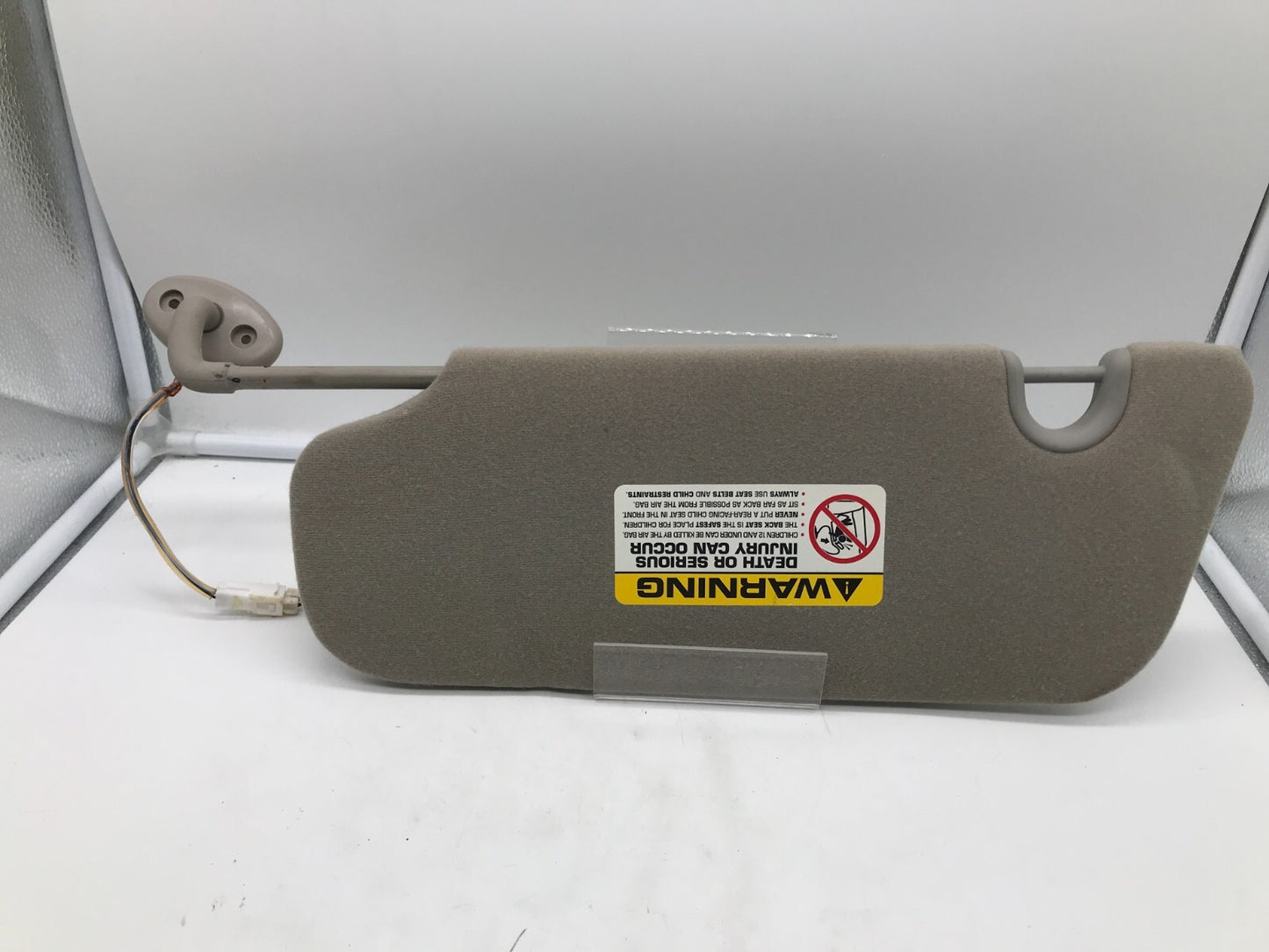 2002-2003 Jeep Liberty Passenger Sun Visor Gray Illumination OEM E02B44072