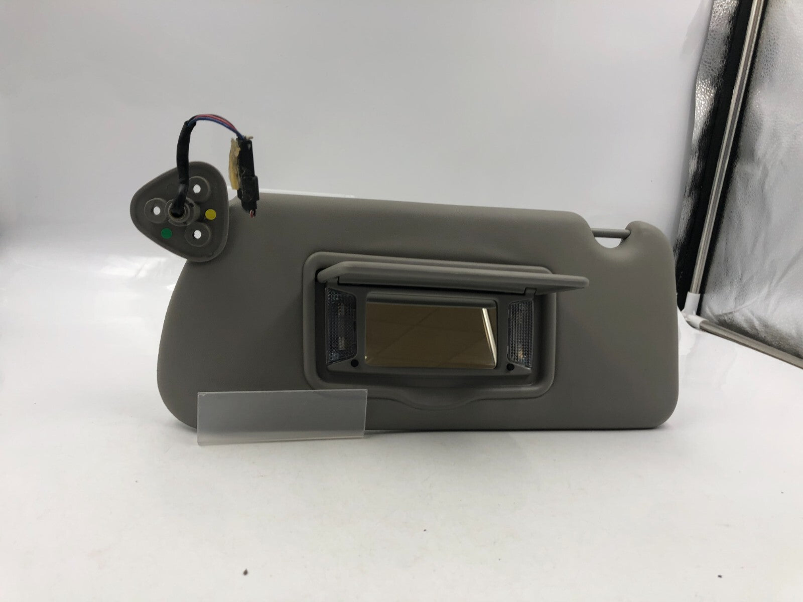 2003-2007 Cadillac CTS Driver Sun Visor Gray Illuminated OEM D02B61003