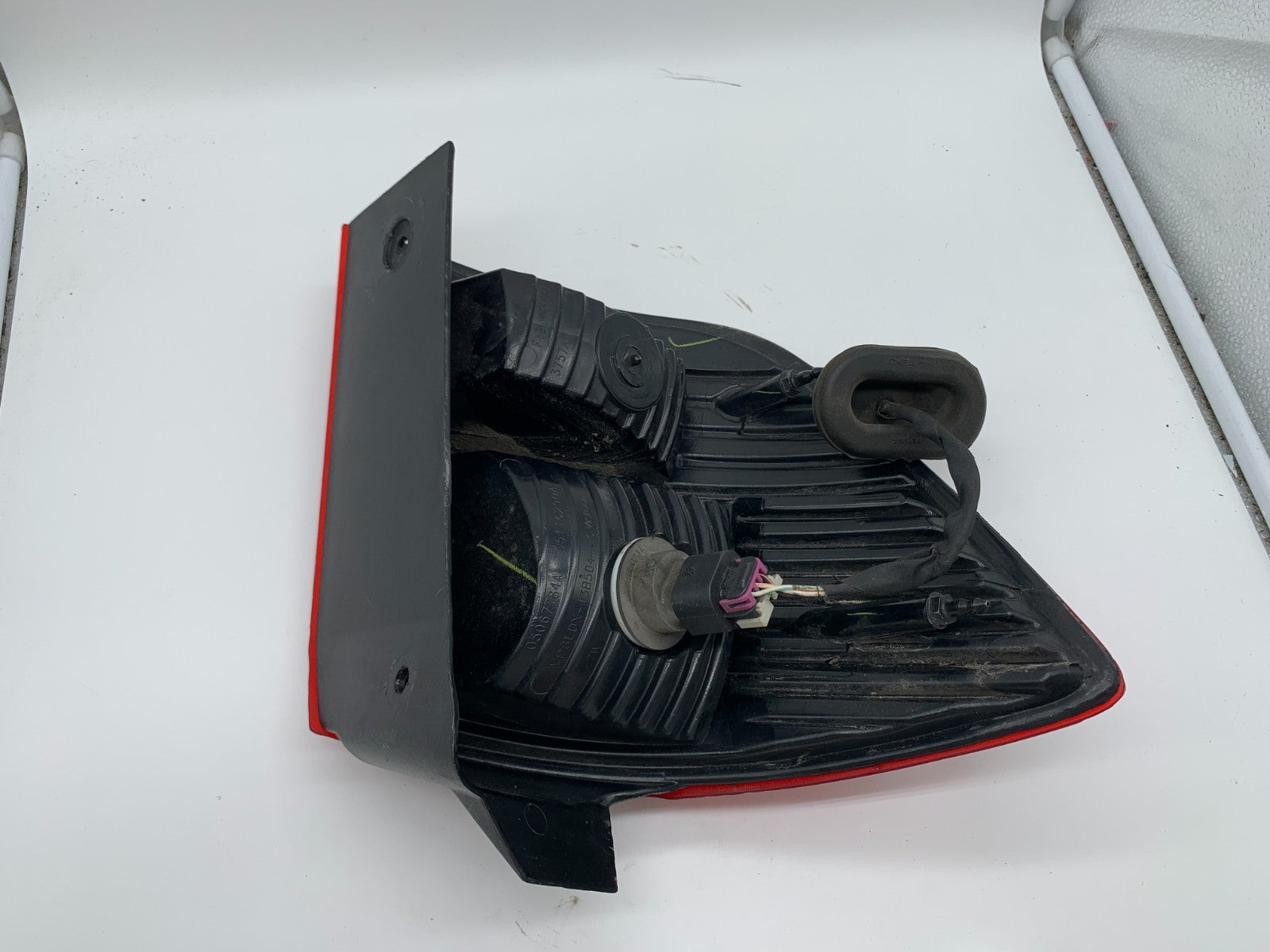 2010-2020 Dodge Journey Passenger Side Tail Light Taillight OEM D02B69012