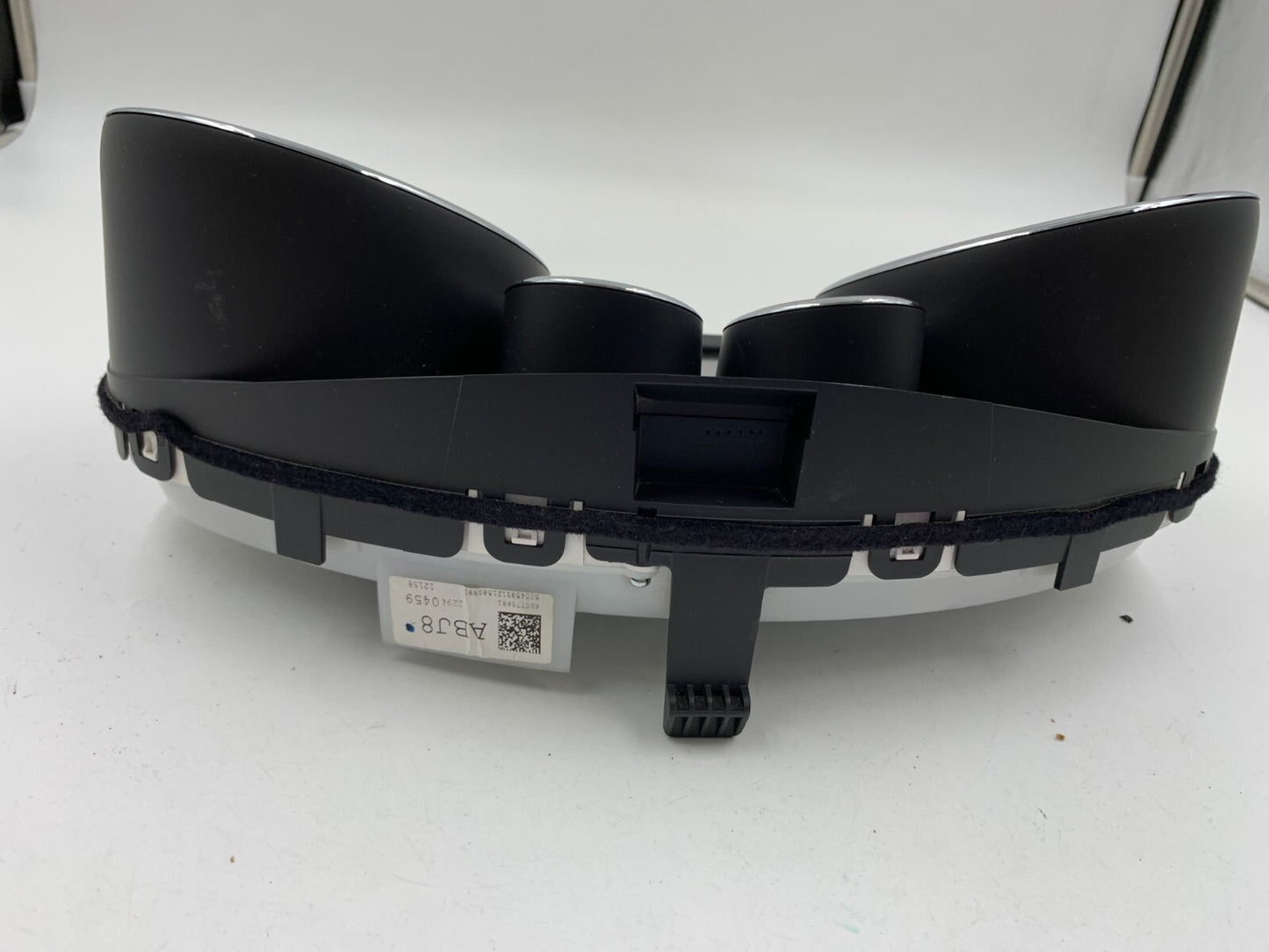 2013 Buick Verano Speedometer Instrument Cluster OEM D02B18081