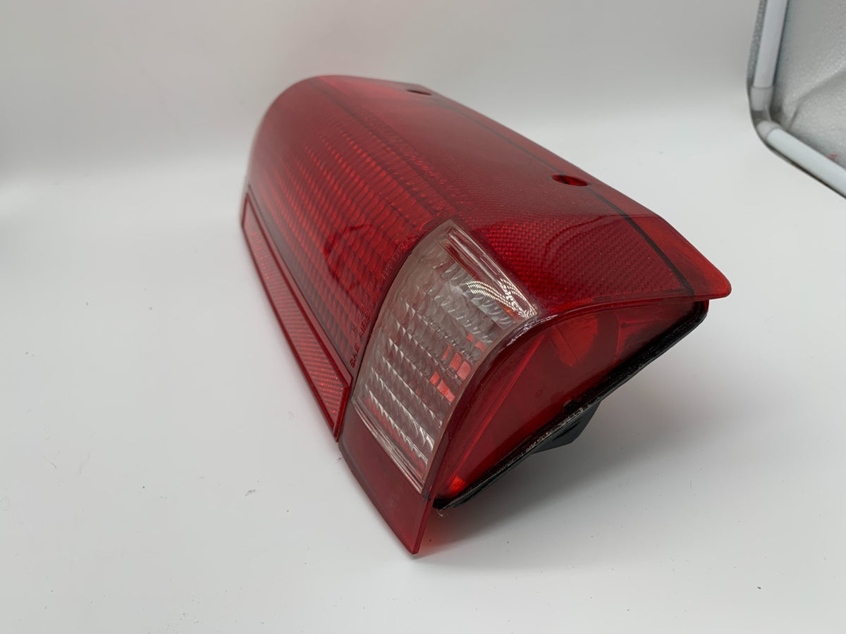 1987-1990 Ford F-250 Driver Side Tail Light Taillight Styleside OEM B03B17007