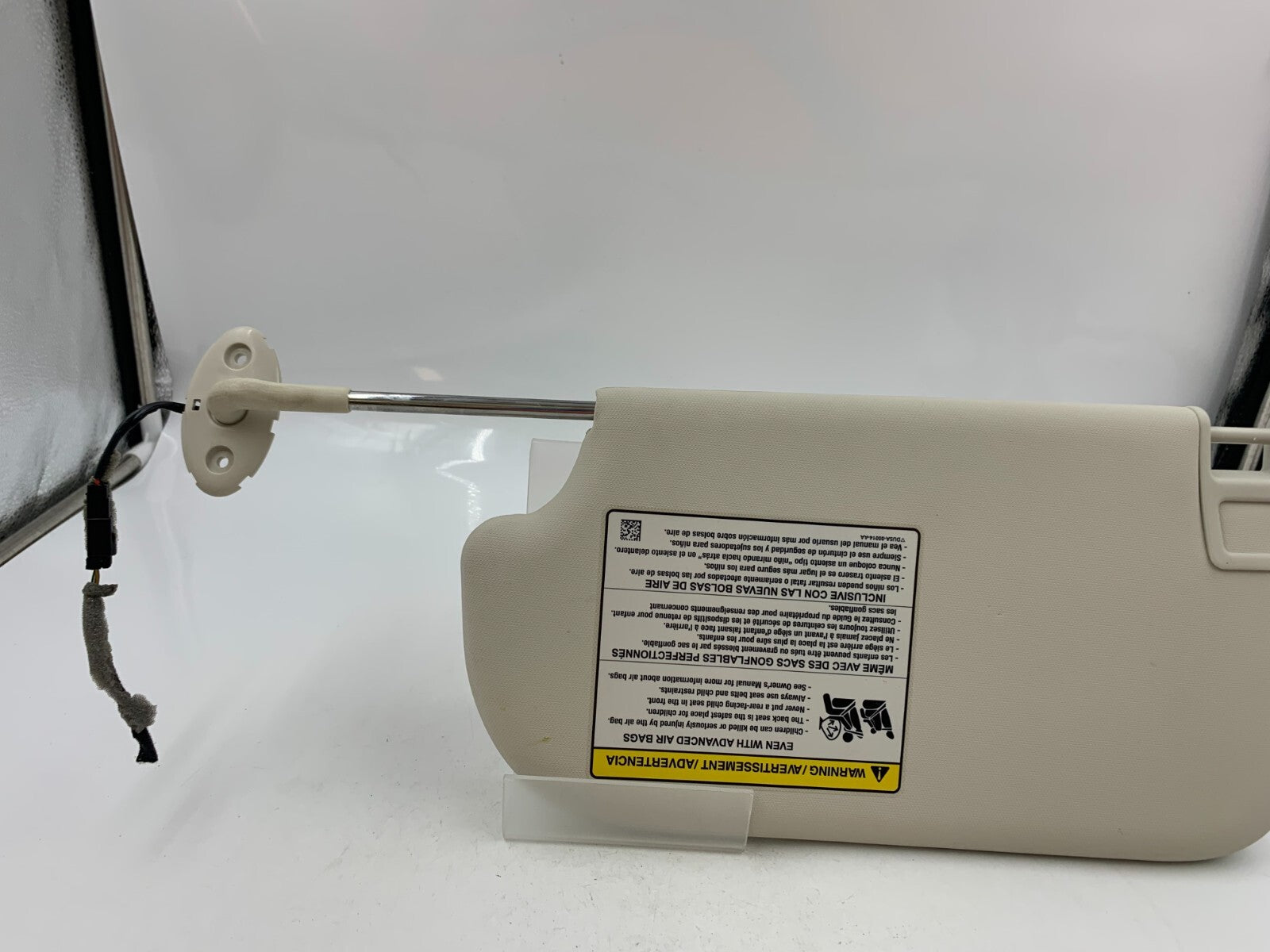 2013-2019 Ford Escape Passenger Sunvisor Sun Visor Ivory OEM D02B70006