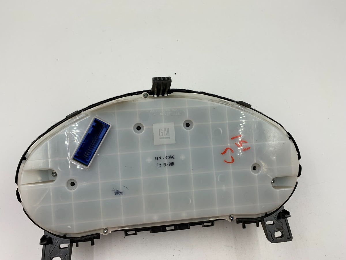 2014-2015 Buick Verano Speedometer Instrument Cluster 31533 Miles D01B11078