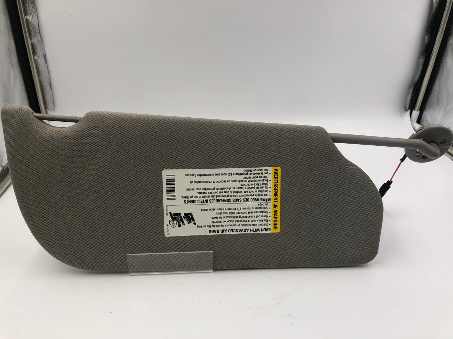 2005-2009 Buick Terraza Driver Sun Visor Gray Illuminated OEM C03B40049