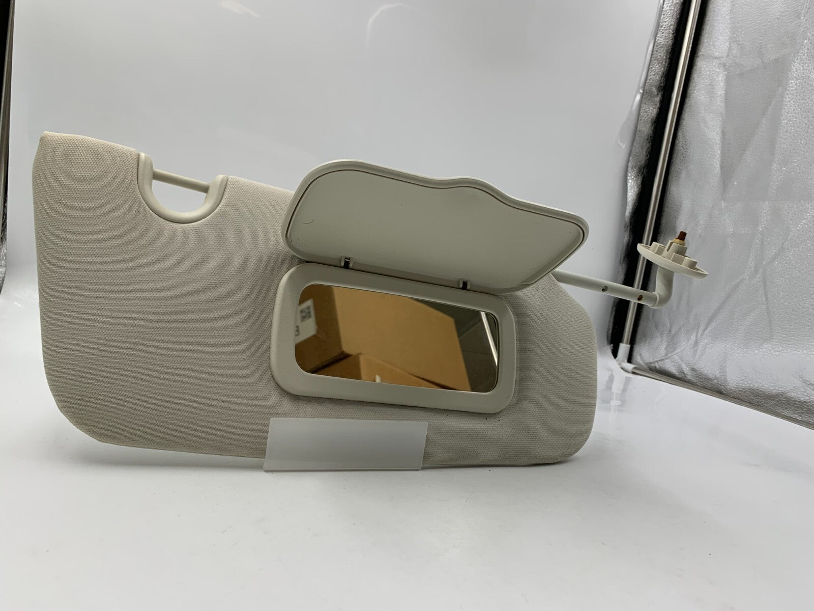 2007-2009 Jeep Patriot Passenger Sun Visor Sunvisor Gray OEM B04B34090