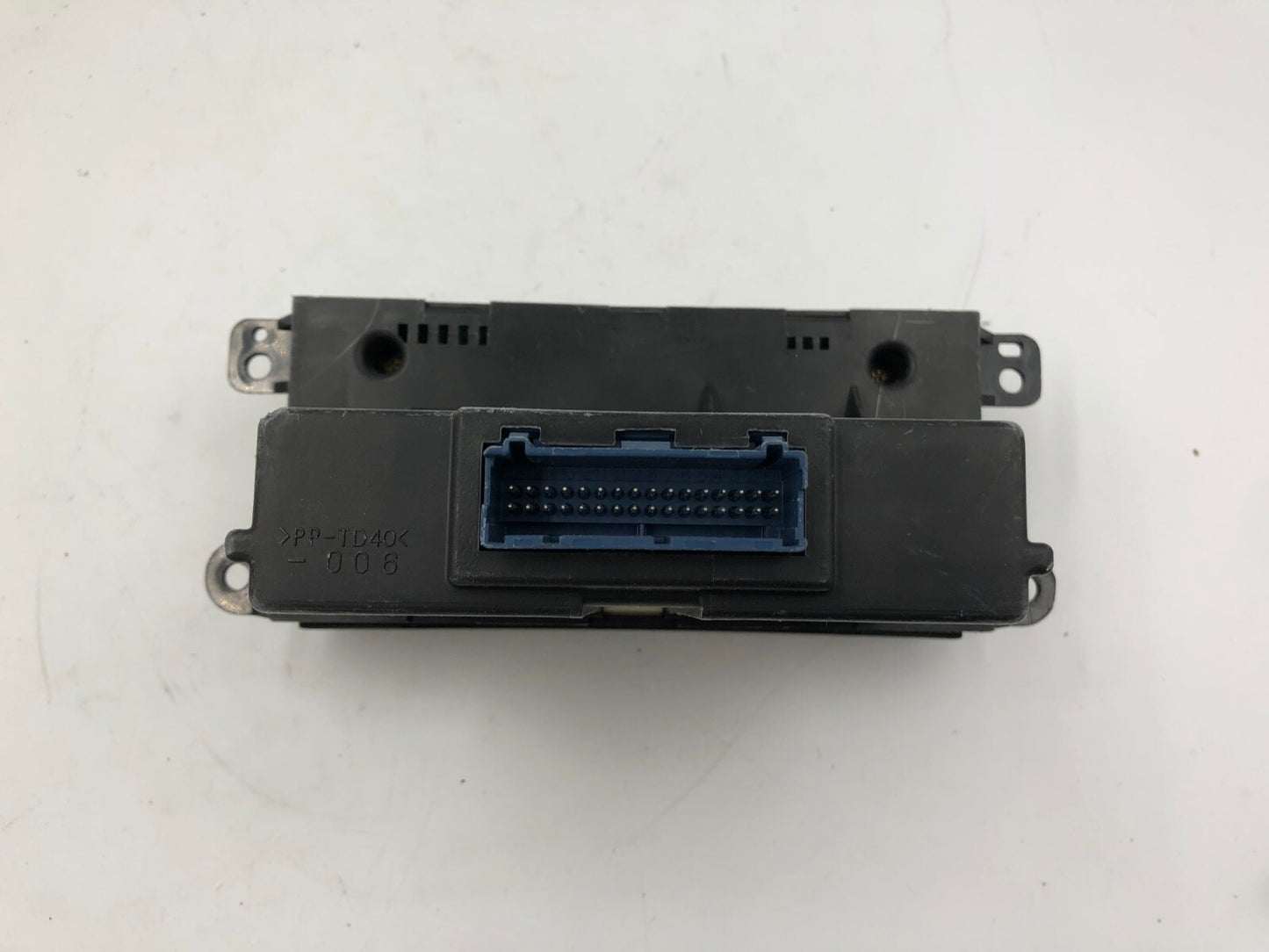 2005-2006 Cadillac CTS AC Heater Climate Control Unit OEM B03B33085