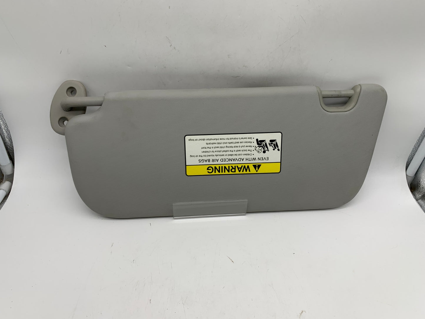 2014-2019 Kia Soul Passenger Sun Visor Illuminated Gray OEM A04B42007