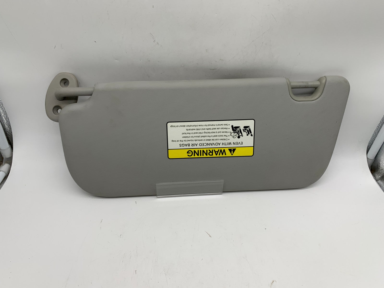 2014-2019 Kia Soul Passenger Sun Visor Illuminated Gray OEM A04B42007
