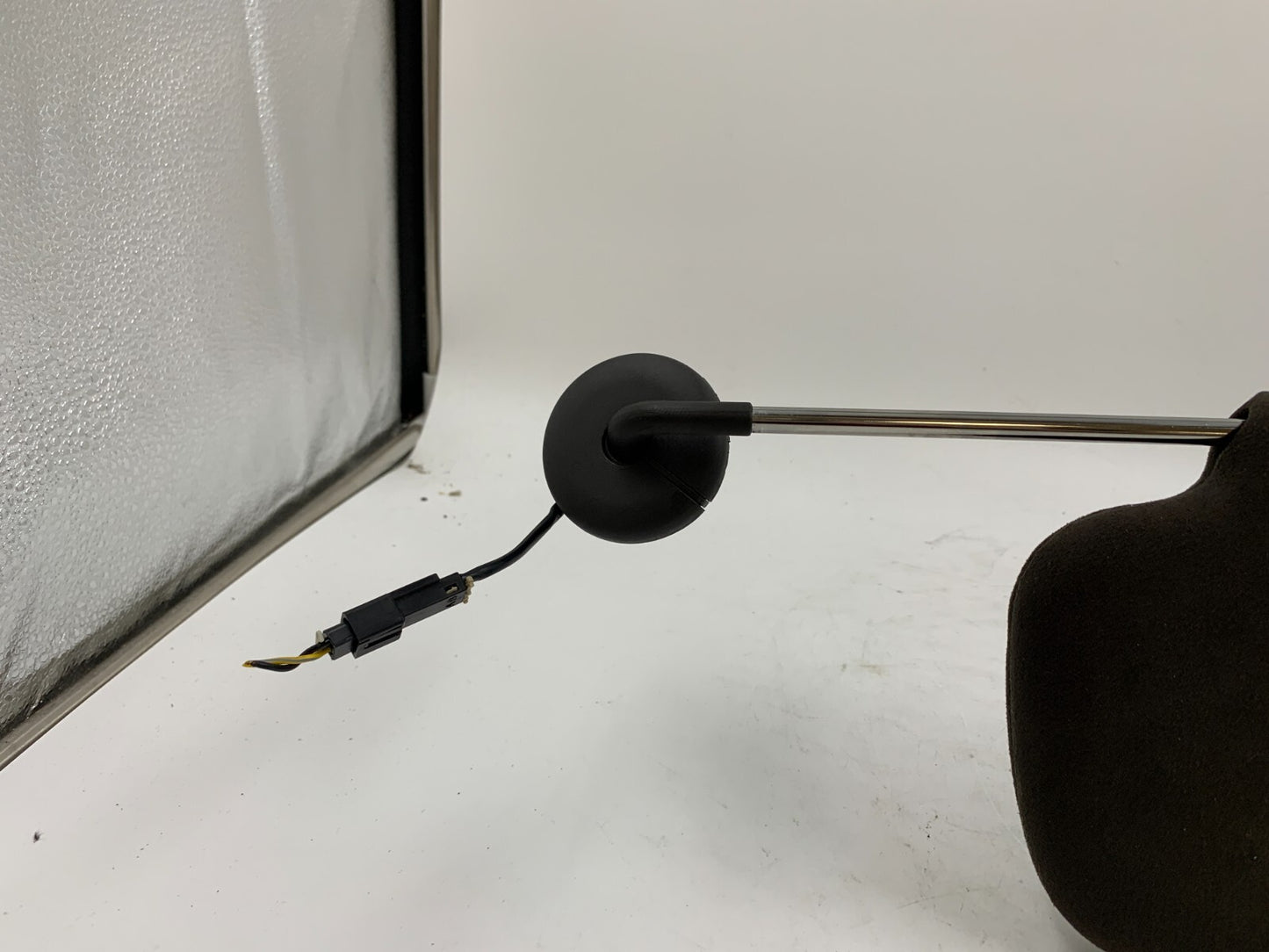 2014-2022 Jeep Grand Cherokee Passenger Sun Visor Black Illuminated C04B17025