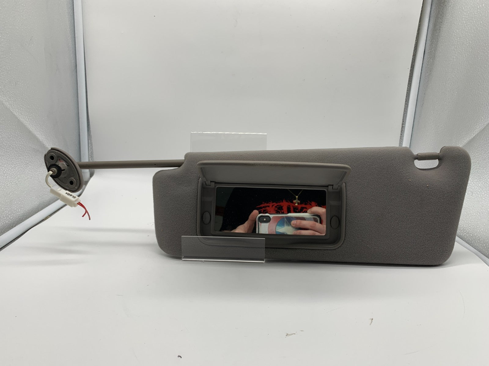 2002-2003 Lexus ES300 Driver Sun Visor Gray Illuminated OEM D01B20033