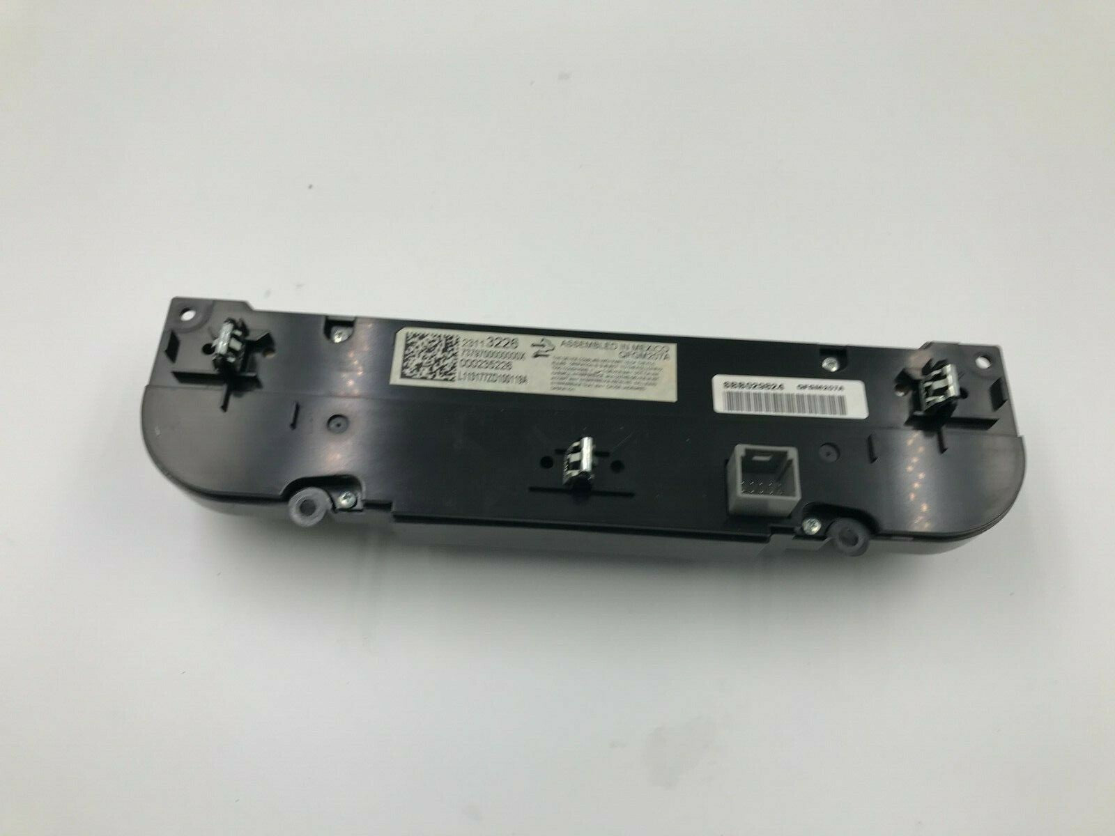 2014 Chevrolet Impala AC Heater Climate Control Unit OEM E01B28008