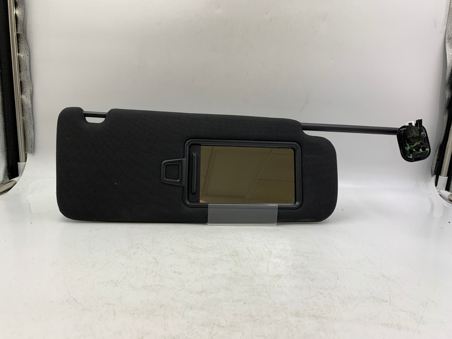 2015-2019 Hyundai Elantra Passenger Sun Visor Black Illuminated OEM B03B30046