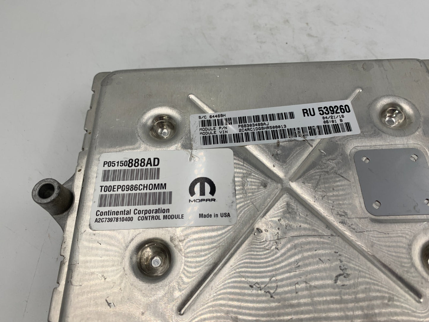 2017 Chrysler Pacifica Engine Control Module Computer Brain ECU ECM B01B07037