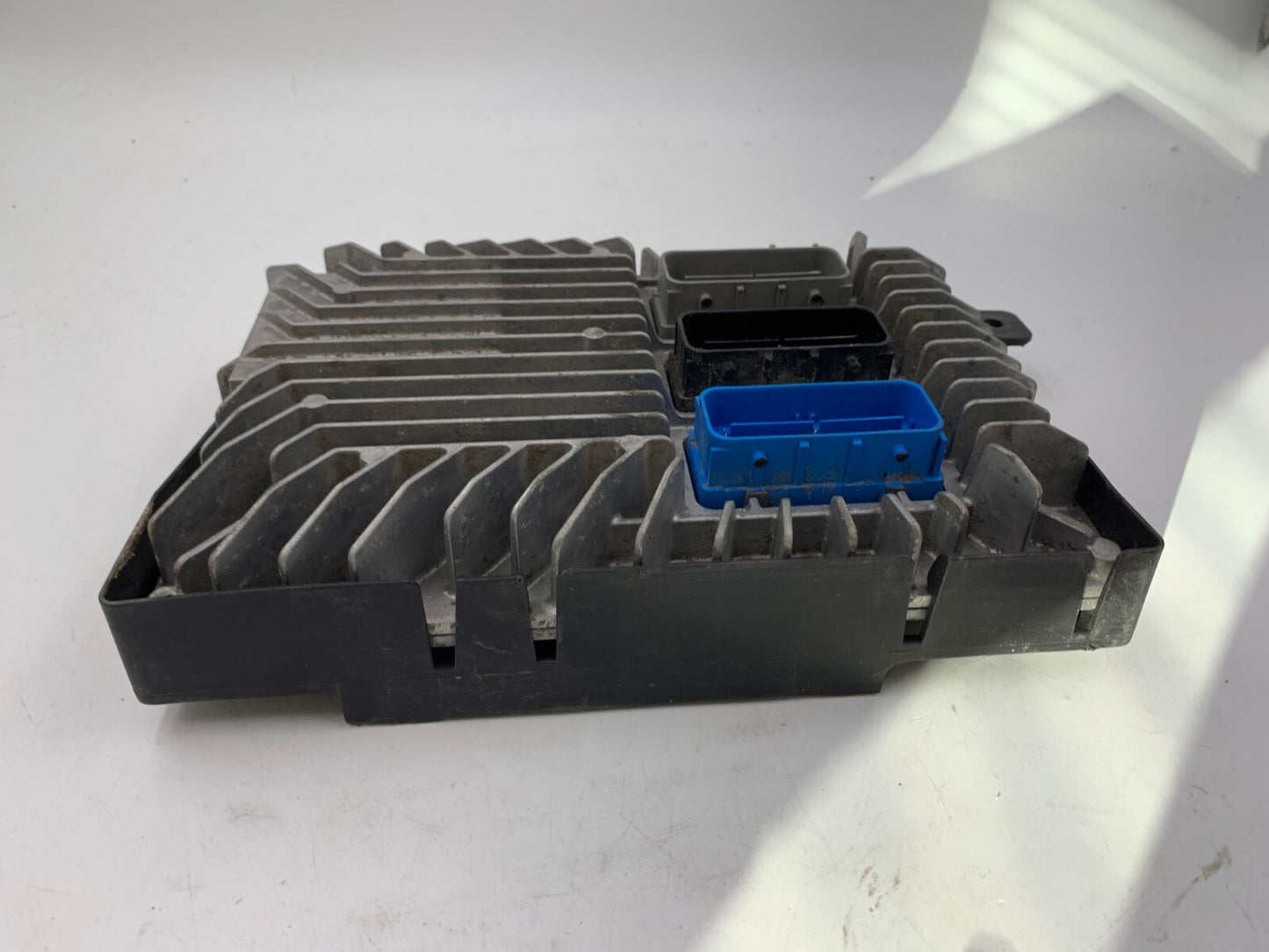 2013-2016 Chevrolet Traverse Engine Control Module ECU ECM OEM B02B43021