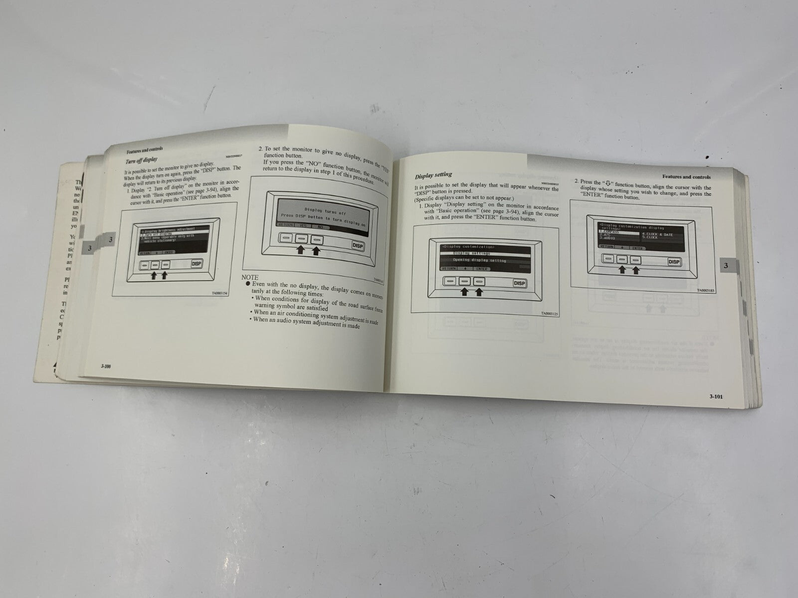 2004 Mitsubishi Endeavor Owners Manual OEM B03B28005