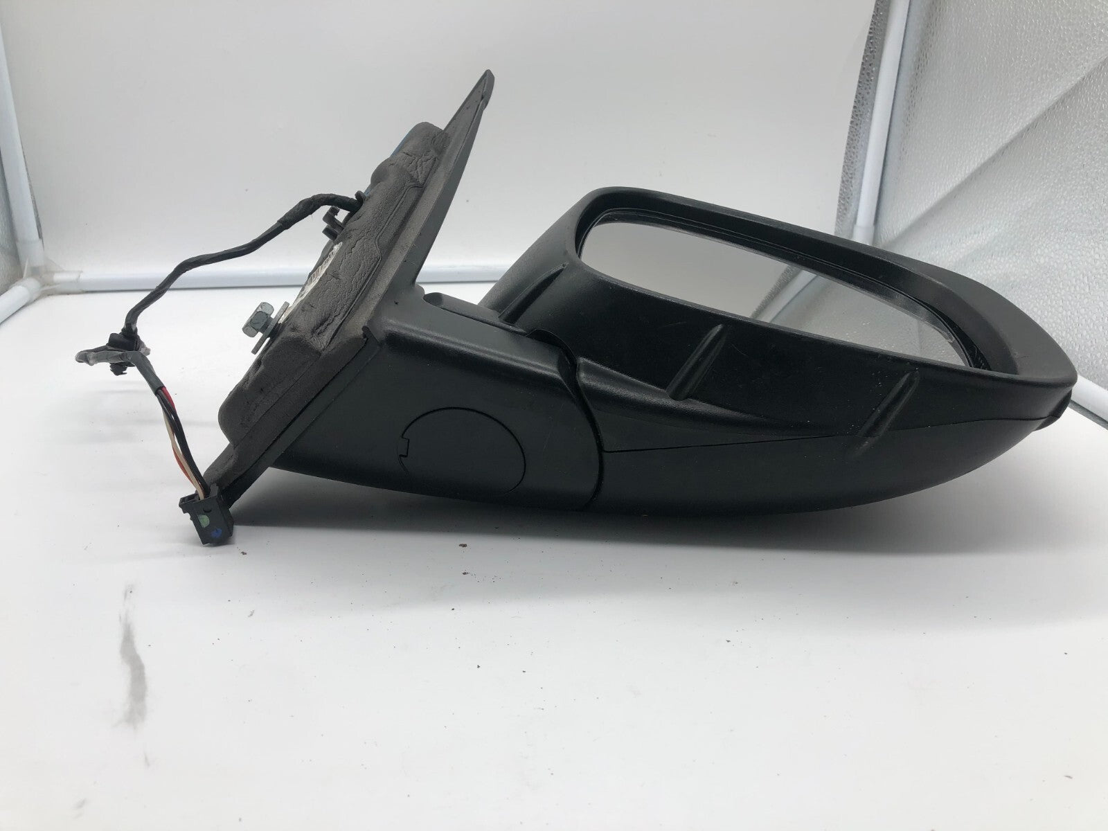 2008-2010 Chrysler Town & Country Passenger Side Door Mirror Red OEM A01B55005