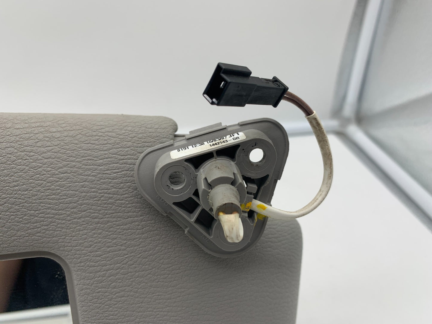 2007-2010 BMW X3 Passenger Sun Visor Sunvisor Gray Illuminated OEM A01B54004