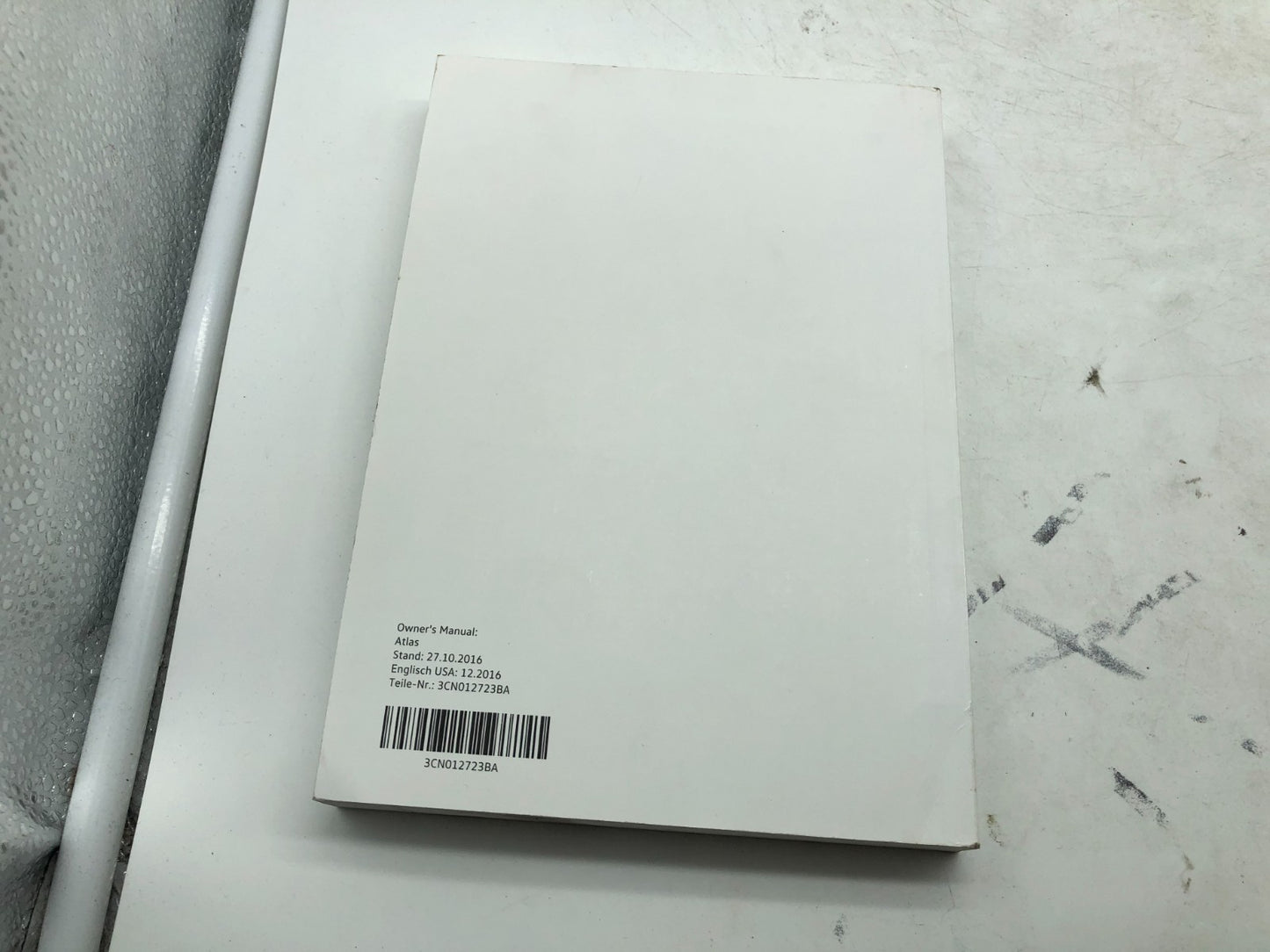 2018 Volkswagen Atlas Cross Sport Owners Manual Set with Case OEM B01B35009