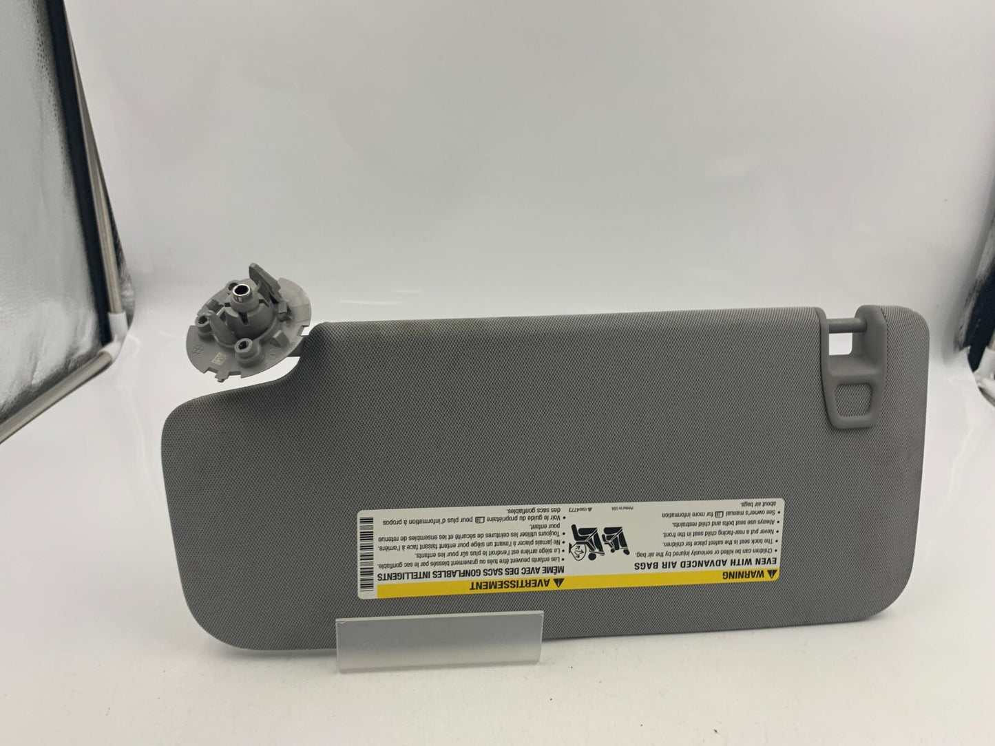 2017-2020 Chevrolet Trax Passenger Sun Visor Gray OEM C01B38062