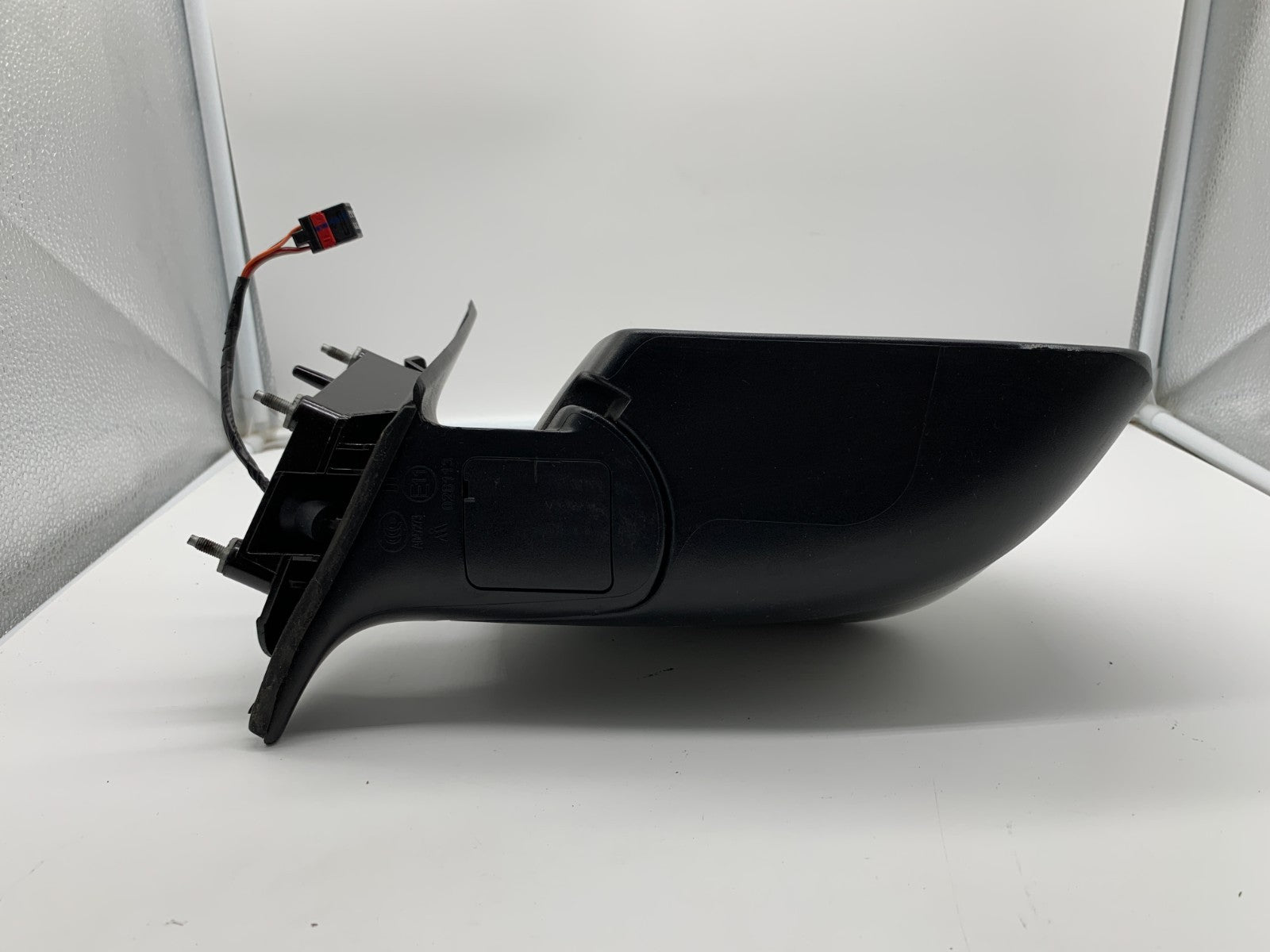 2014-2021 Jeep Cherokee Passenger Side Power Mirror Green OEM B03B32023