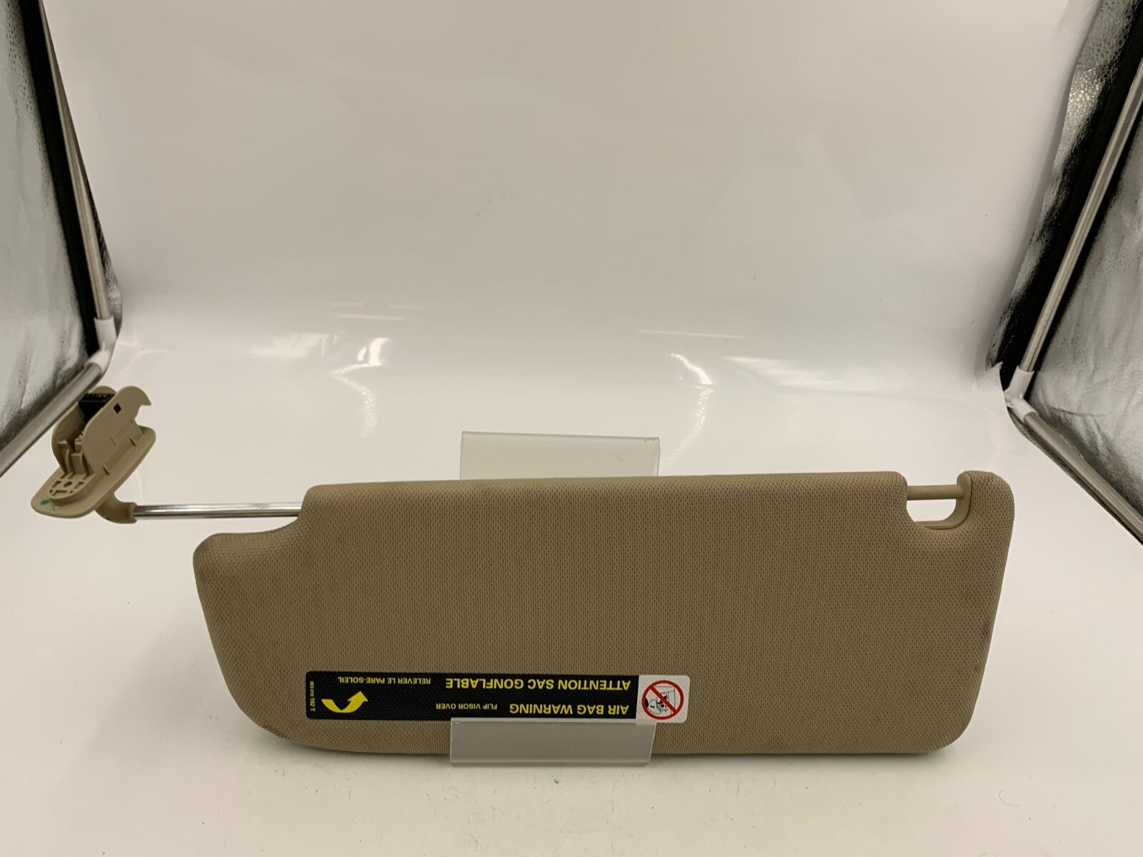 2005-2011 Audi A6 Passenger Sun Visor Brown Illuminated OEM E02B20067