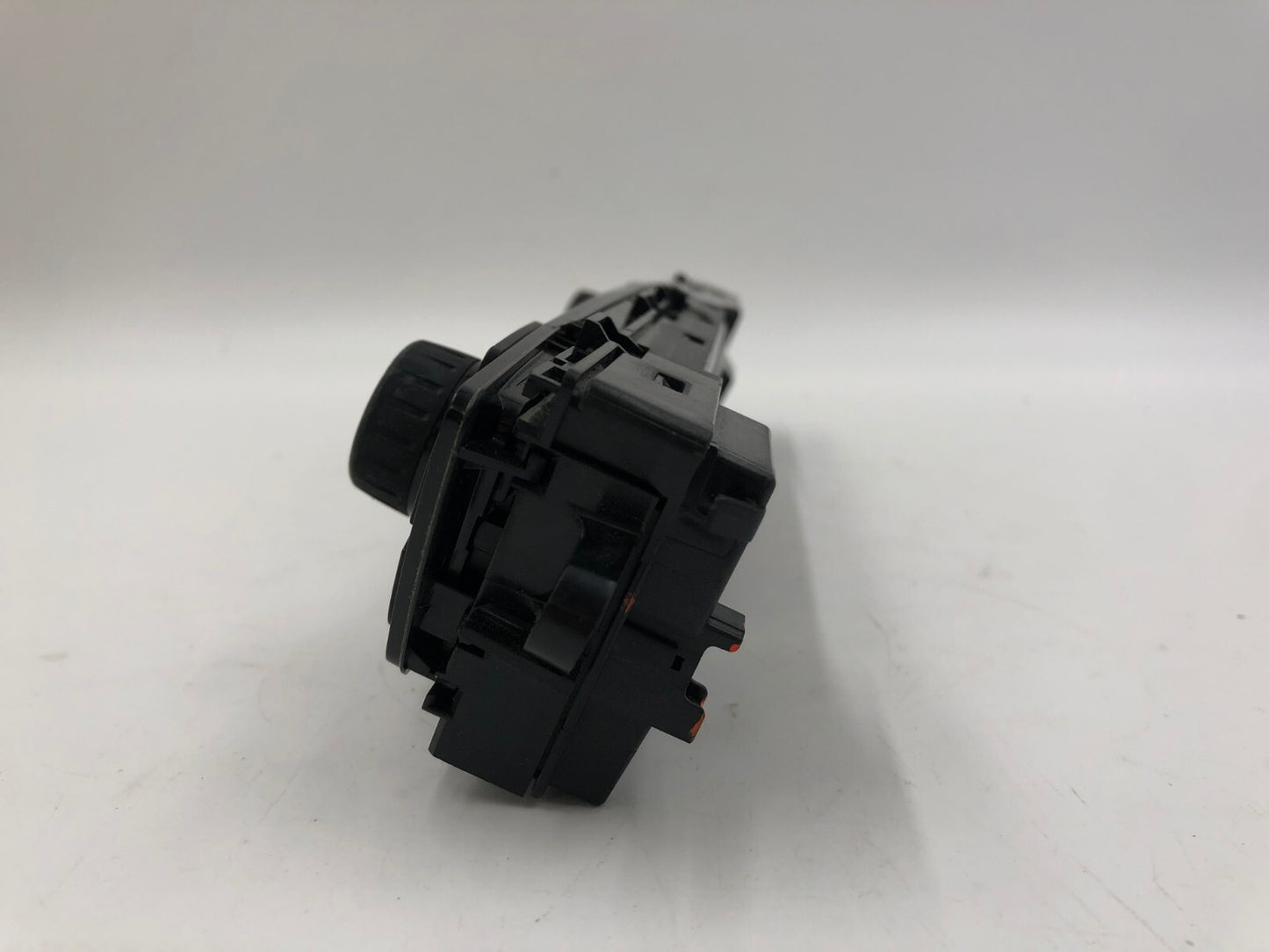 2012-2014 BMW 328i Sdn AC Heater Climate Control Unit OEM B03B15095