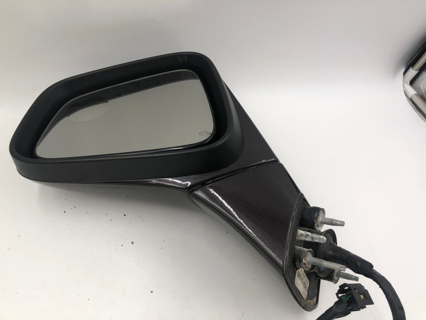 2013-2014 Chevrolet Trax Driver Side View Power Door Mirror Gray OEM C03B68010