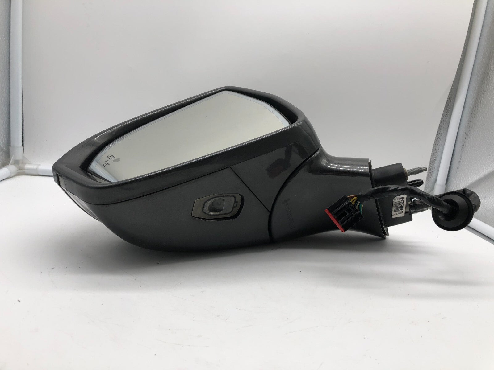 2015-2019 Lincoln MKC Driver Side Power Door Mirror Gray BSA OEM A02B25030