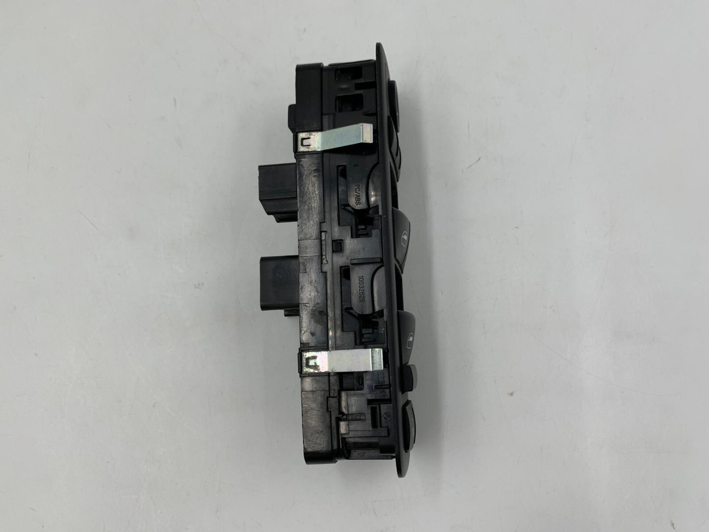 2012-2016 Chrysler Town & Country Master Power Window Switch OEM B03B25061