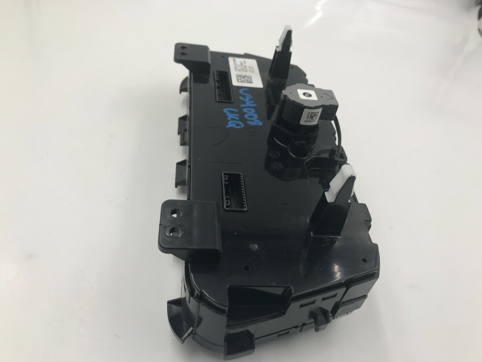 2017-2019 Hyundai Ioniq AC Heater Climate Control Unit OEM C02B05044