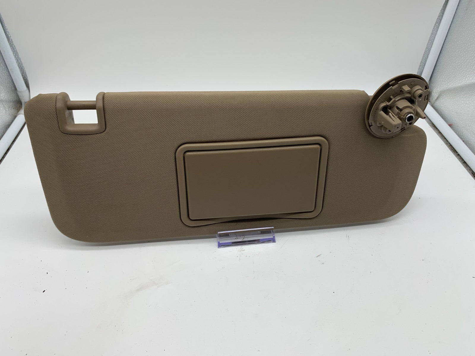 2004-2012 Chevrolet Malibu Passenger Sun Visor Brown OEM B02B27015