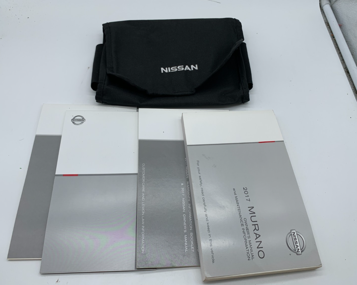 2017 Nissan Murano Owners Manual Set with Case OEM D02B70015