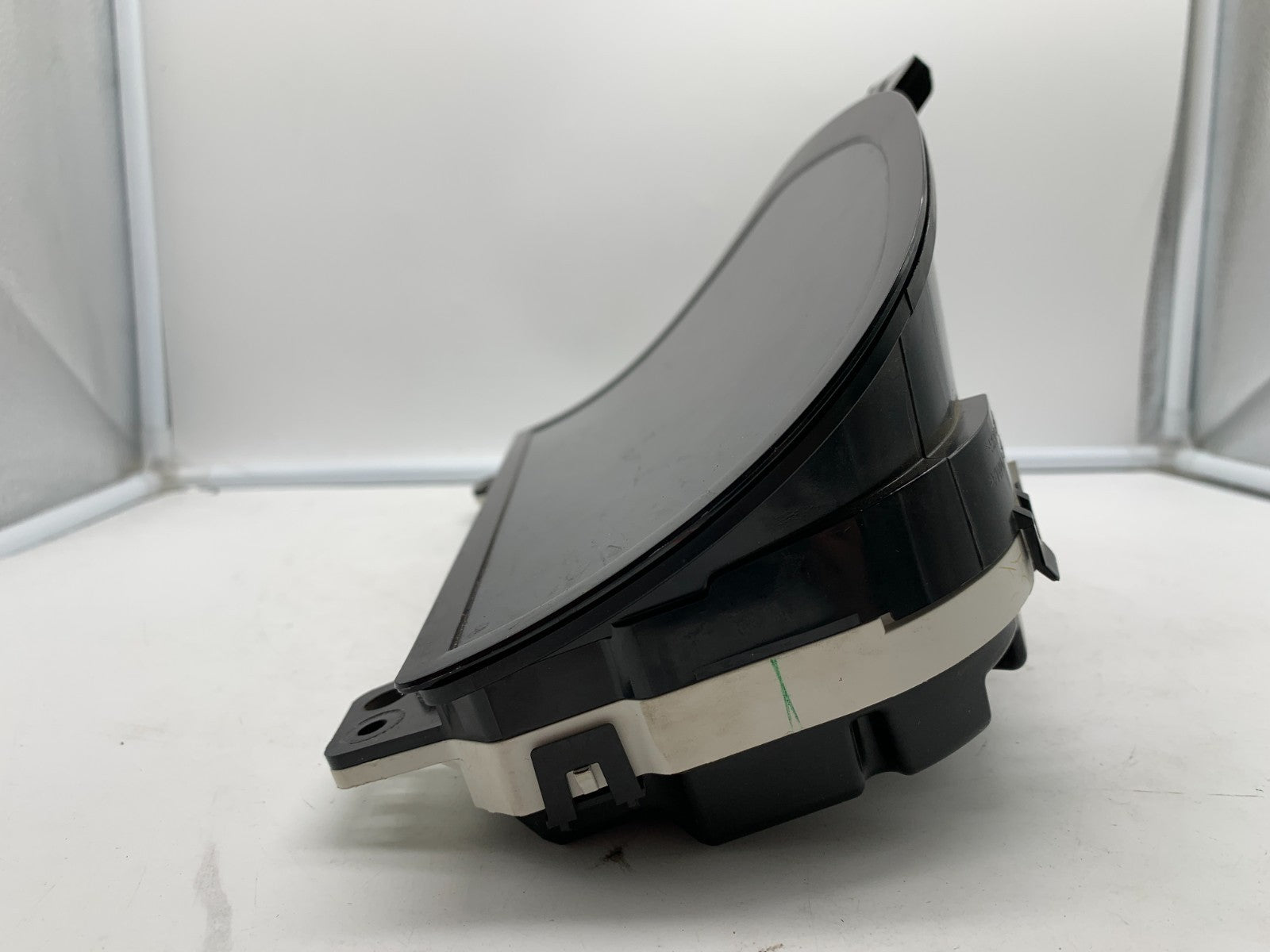 2011-2012 Ford Fusion Speedometer Instrument Cluster 65,280 Miles OEM A04B01001