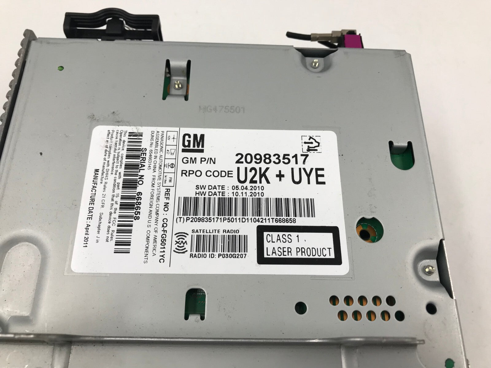 2011-2012 Chevrolet Cruze Center Console Radio AM FM CD Radio Receiver D04B30047