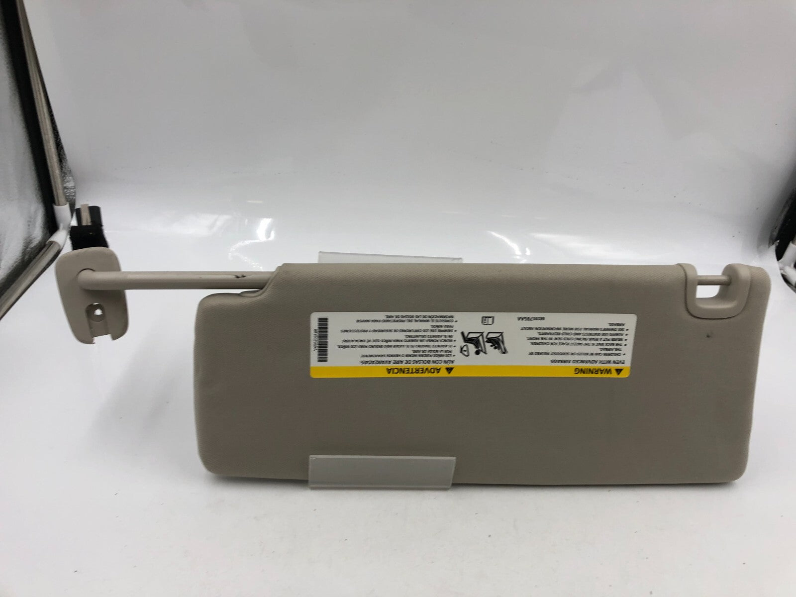 2014-2017 Jeep Grand Cherokee Passenger Sun Visor Gray Illuminated OEM D01B30084