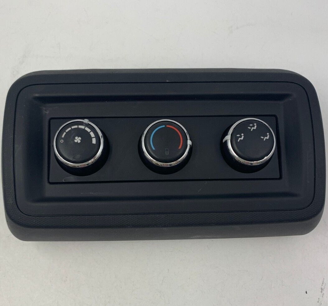 2012-2020 Dodge Caravan Climate Control Rear Roof AC Heater OEM B04B09005