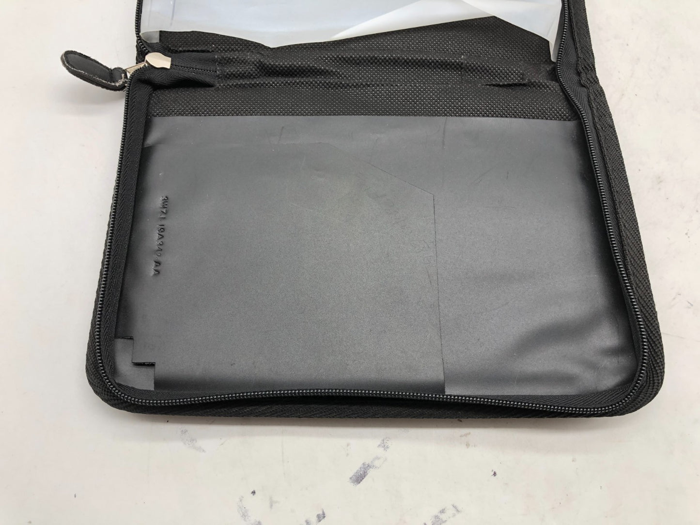 2008 Ford Taurus Owners Manual Set with Case OEM B01B35007