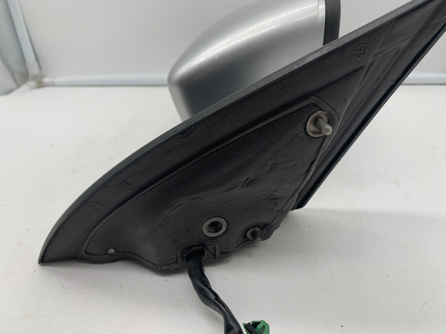 2009-2012 Volkswagen CC Passenger Side View Power Door Mirror Silver OEM