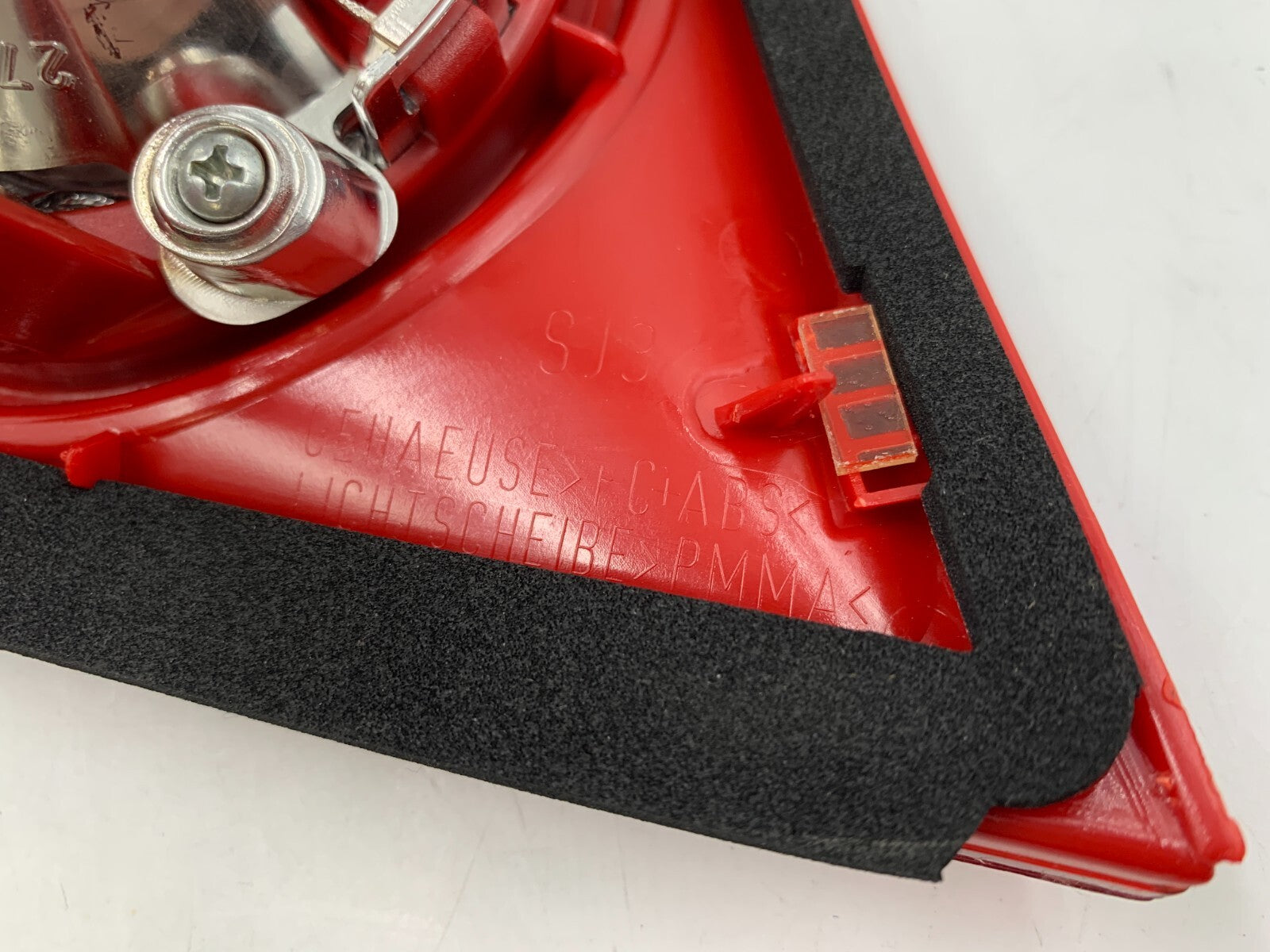 2006-2010 Volkswagen Passat Sedan Passenger Trunk Lid Mounted OEM D01B15027